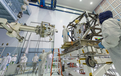 MIRI integration into JWST payload module